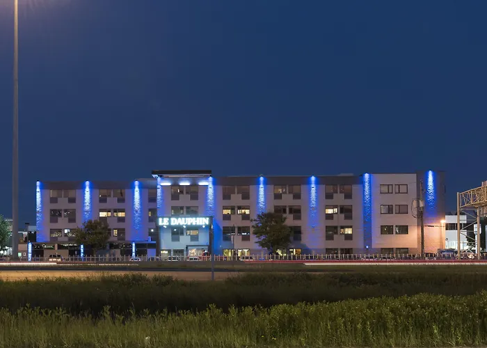 &Suites Le DauphinHotel Quebec